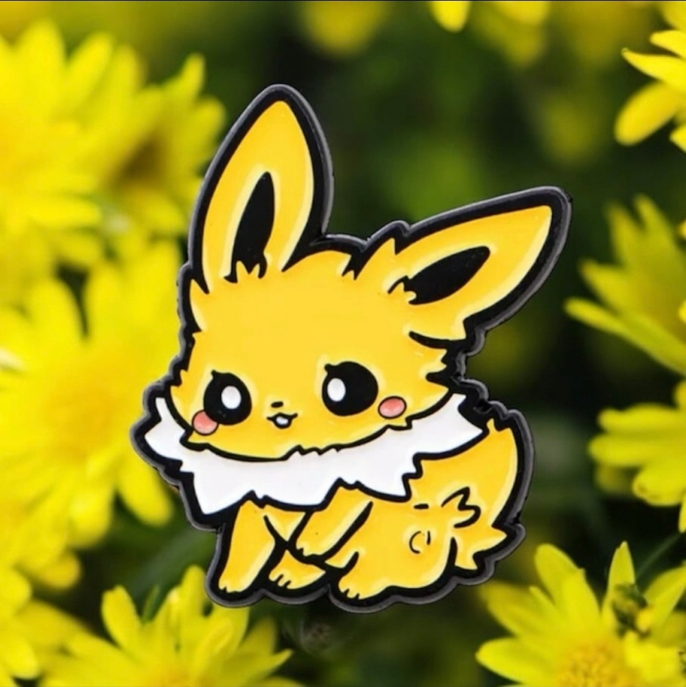 Pokemon Yellow Jolteon Enamel Pin with White Collar and Black Outline